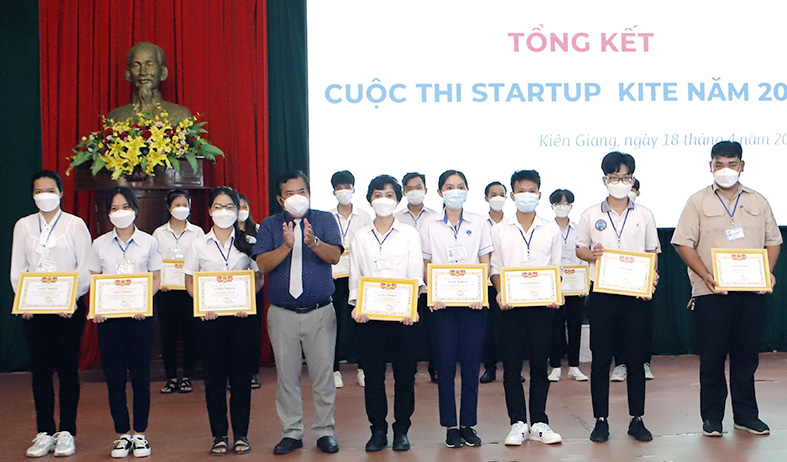 >Trường Cao đẳng Nghề Kiên Giang: Trao giải cuộc thi ý tưởng khởi nghiệp - Startup Kite năm 2022